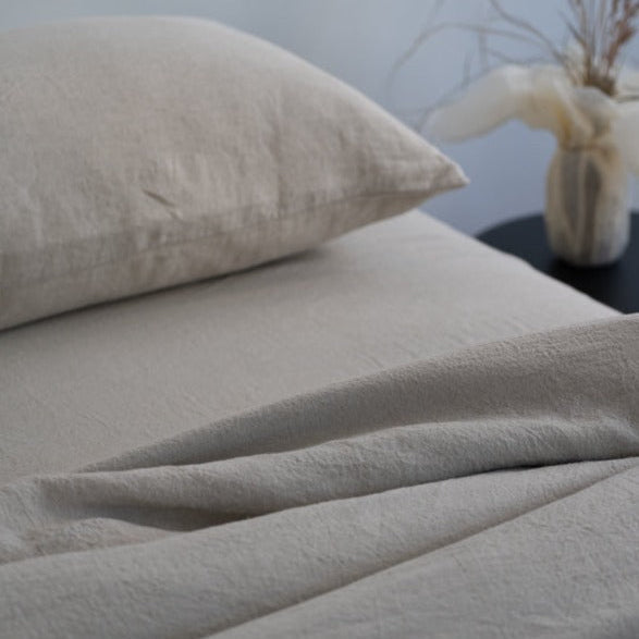 Sömn Linen Fitted Sheet — product gallery image 6